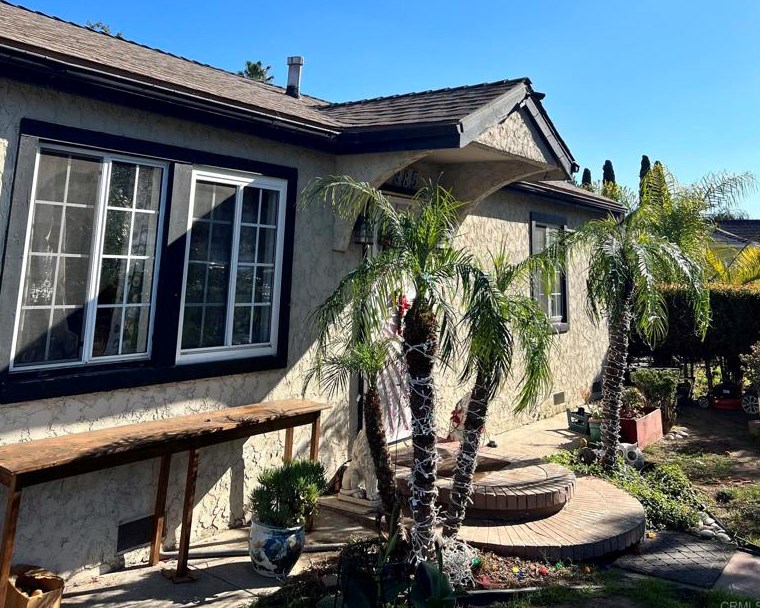 3985 Charles St, La Mesa, CA 91941