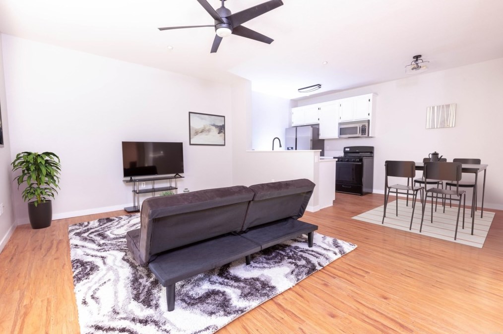 9728 Marilla Dr #400, Lakeside, CA 92040