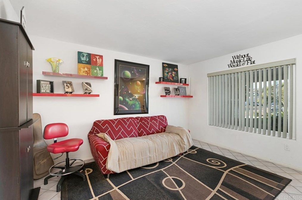 10941 Ramsgate Dr, Santee CA  92071-2823 exterior