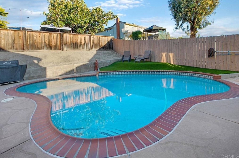 10941 Ramsgate Dr, Santee CA  92071-2823 exterior