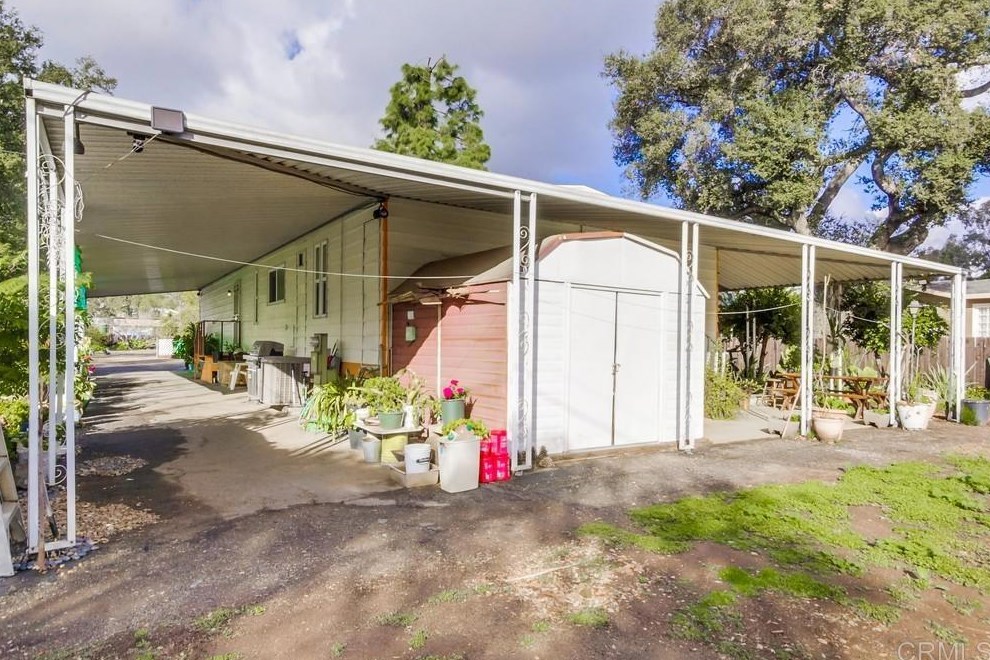 15613 Hawley Ct, El Cajon, CA 92021