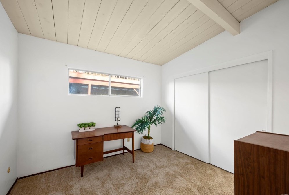 111 Country Club Dr, Chula Vista CA  91911-1403 exterior