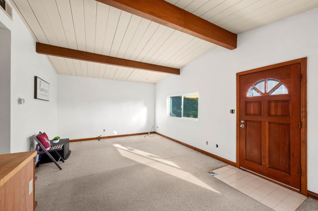 111 Country Club Dr, Chula Vista CA  91911-1403 exterior