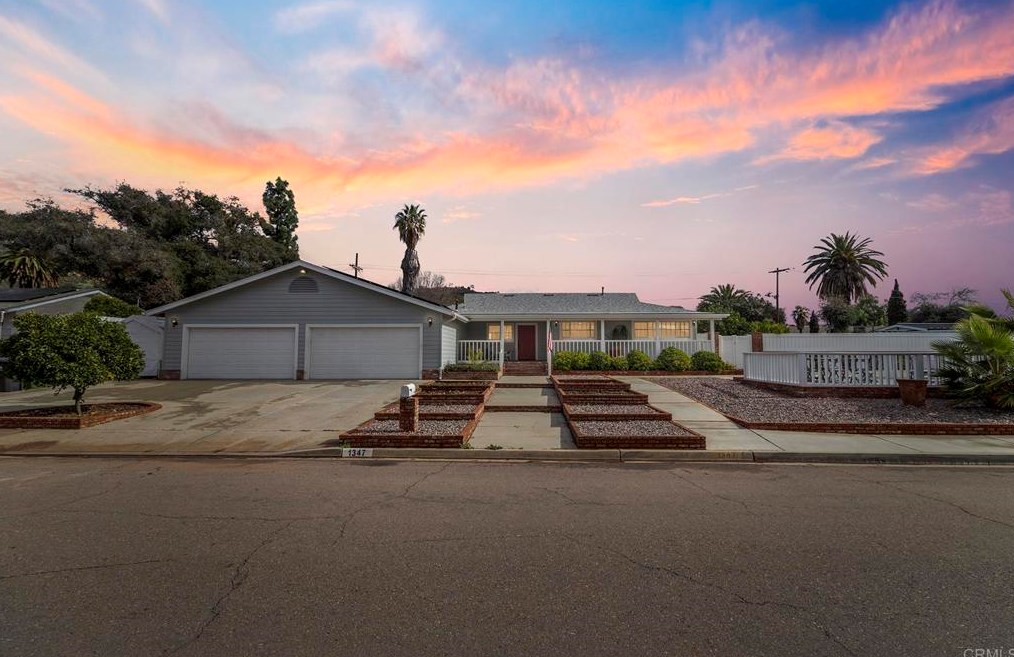 1347 Teton Dr, El Cajon, CA 92021