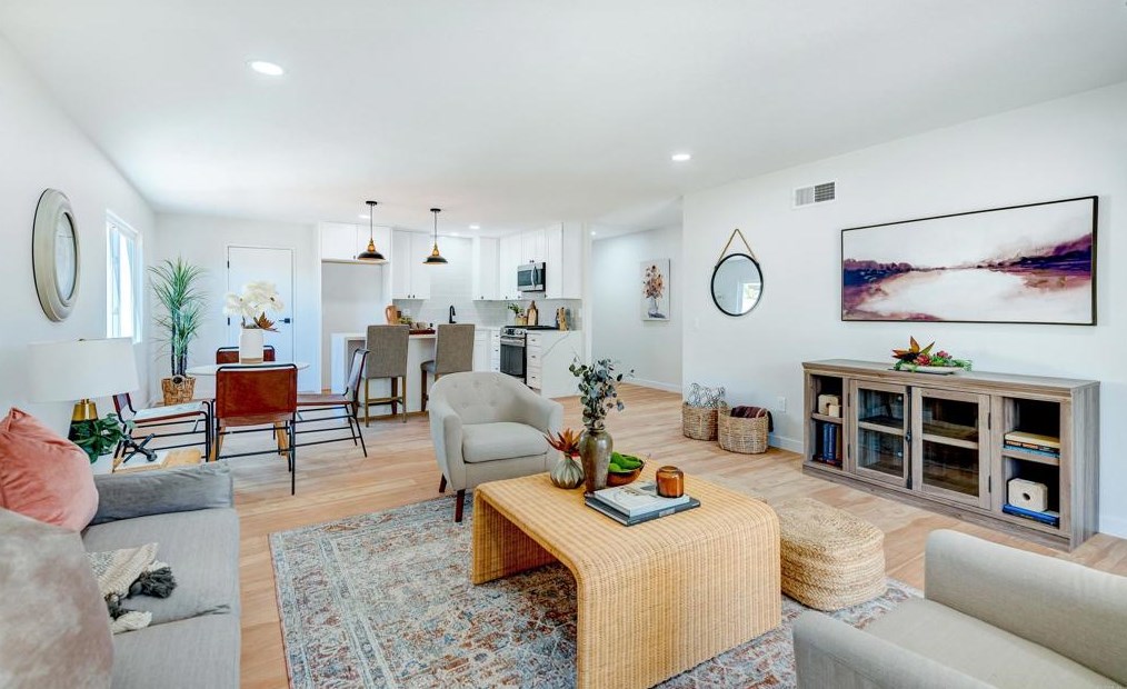13421 Orange Blossom Ln, Poway CA  92064-2949 exterior