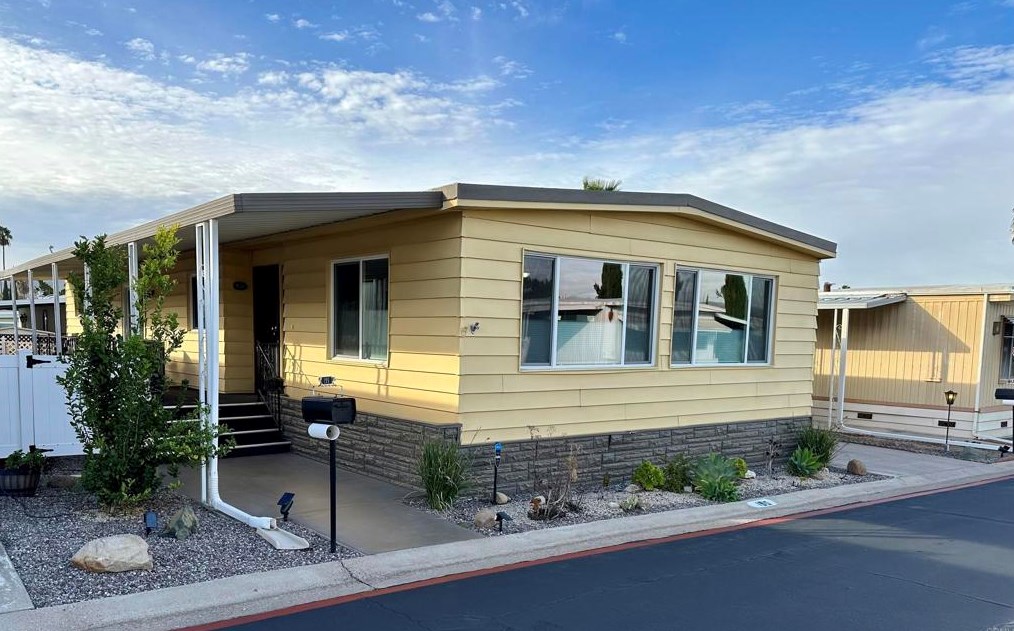 8301 Mission Gorge Rd #195, Santee, CA 92071