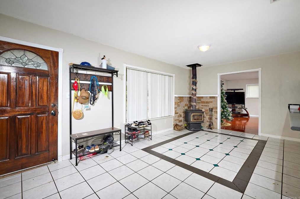 1645 Tarleton St, Spring Valley, CA 91977-3741