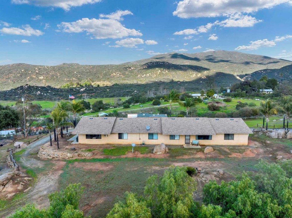 3285 Beaver Hollow Rd, Jamul, CA 91935-2228