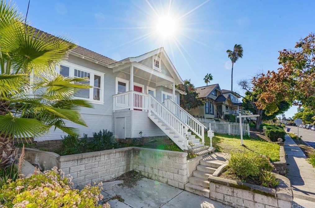 8451 Lemon Ave, La Mesa, CA 91941-5309