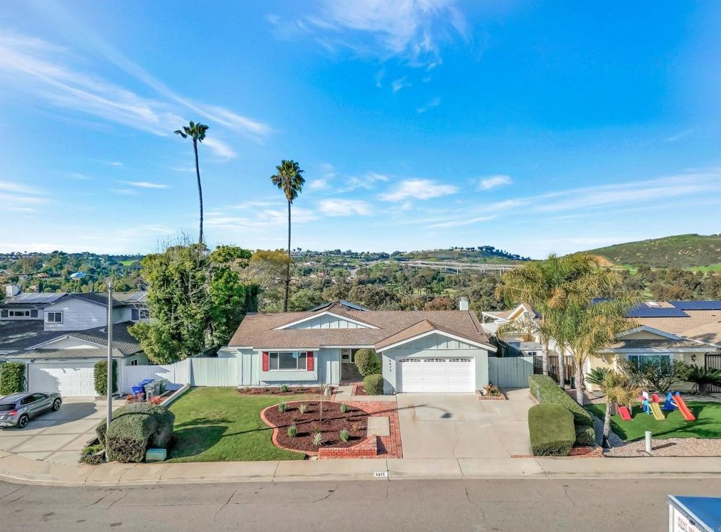 5613 Watercrest Dr, Bonita, CA 91902-2222