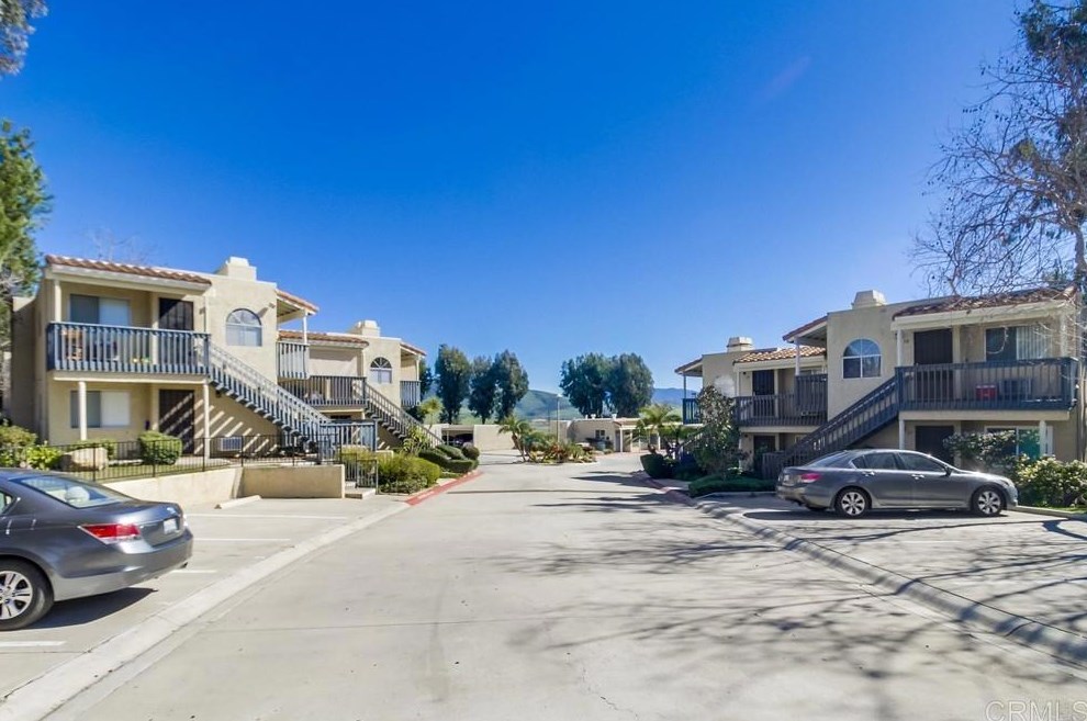8475 Avenida Angulia, Spring Valley CA  91977-6200 exterior