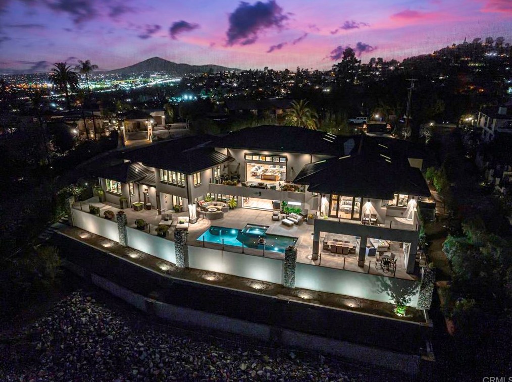9496 La Cuesta Dr, La Mesa, CA 91941