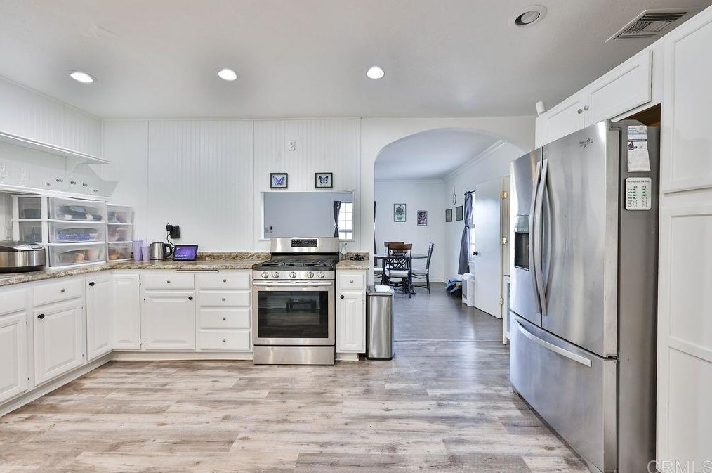 10341 Del Rio Rd, Spring Valley CA  91978-1008 exterior