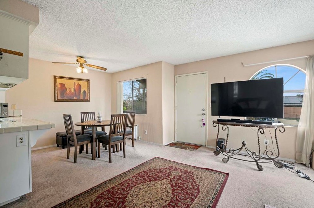 8475 Avenida Angulia #38, Spring Valley, CA 91977