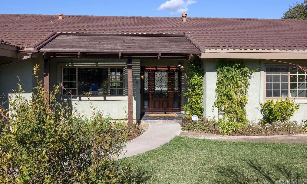 2208 Windmill View Rd, El Cajon, CA 92020