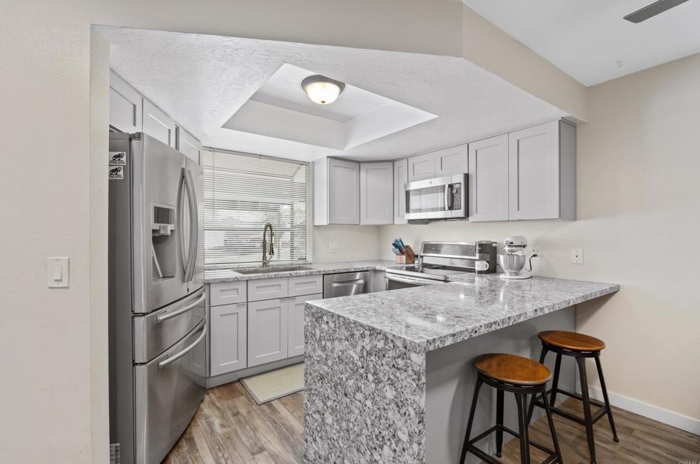 440 Citracado Pkwy #5, Escondido, CA 92025