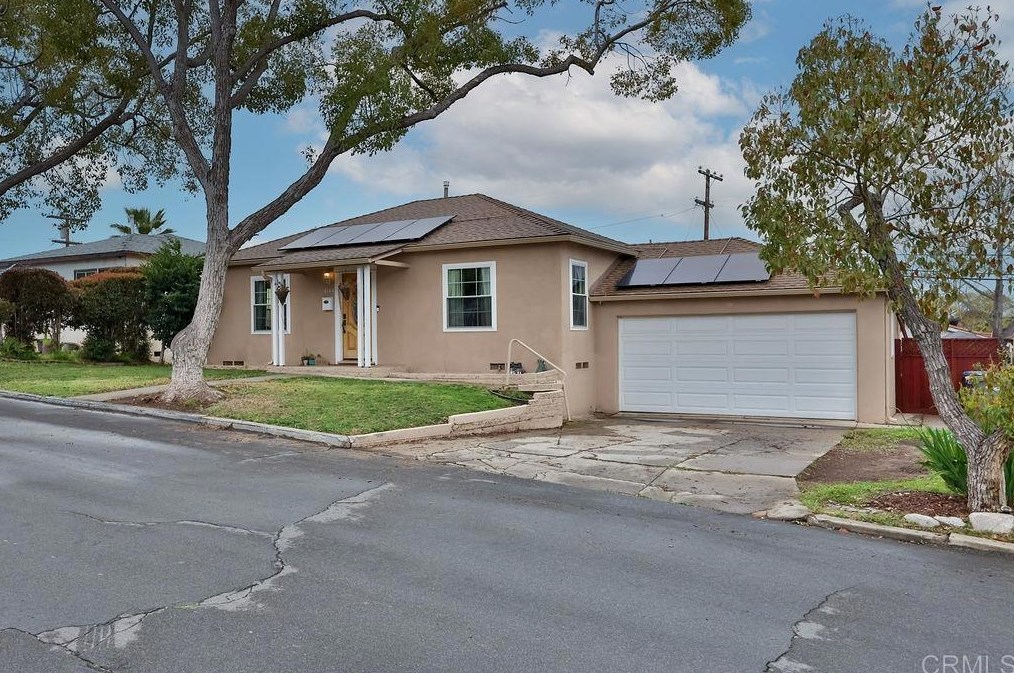 4144 Blackton Dr, La Mesa, CA 91941