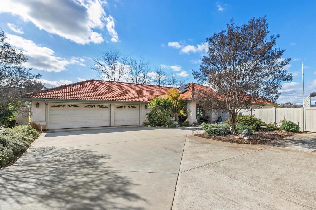 9386 Spencer Ct, Lakeside, CA 92040