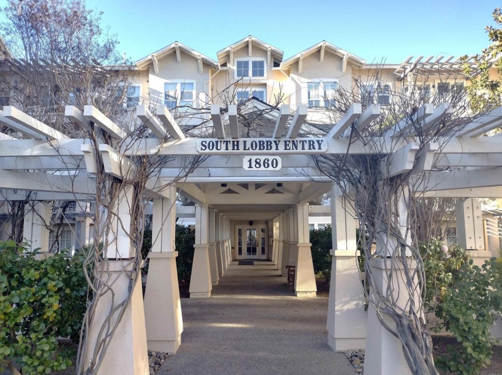 1860 Tice Creek Dr #1234, Walnut Creek, CA 94595