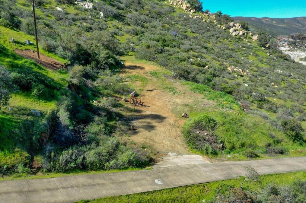 11850 Hi Hopes Dr, Lakeside, CA 92040