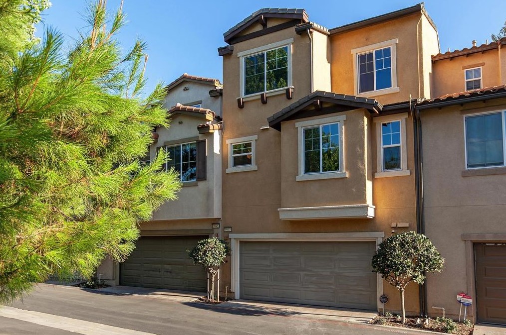 9943 Watergum Trail, Santee, CA 92071