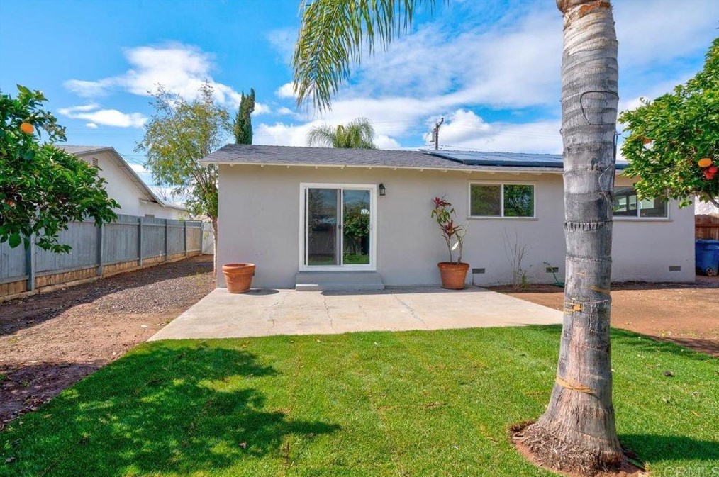 620 Camellia St, Escondido CA  92027-2027 exterior