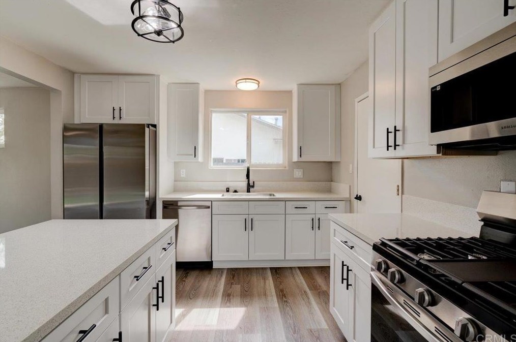 620 Camellia St, Escondido CA  92027-2027 exterior