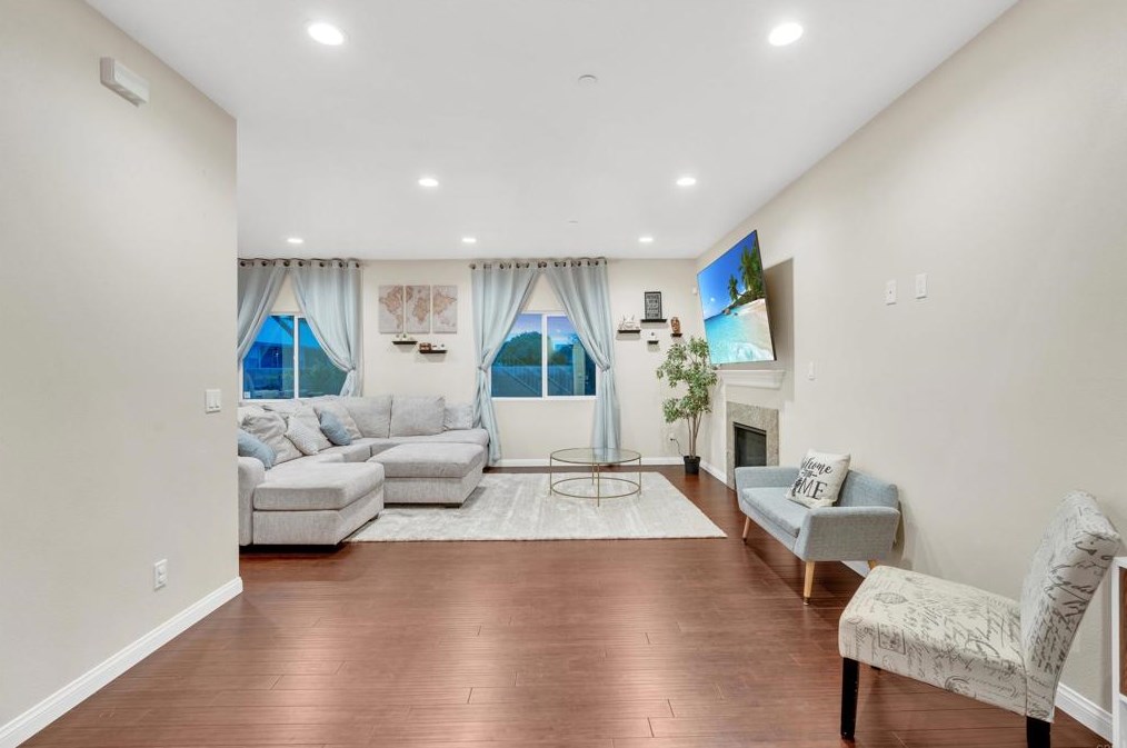 14550 Hawes St, Whittier, CA 90604