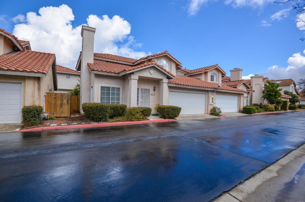 852 Friendly Cir, El Cajon, CA 92021