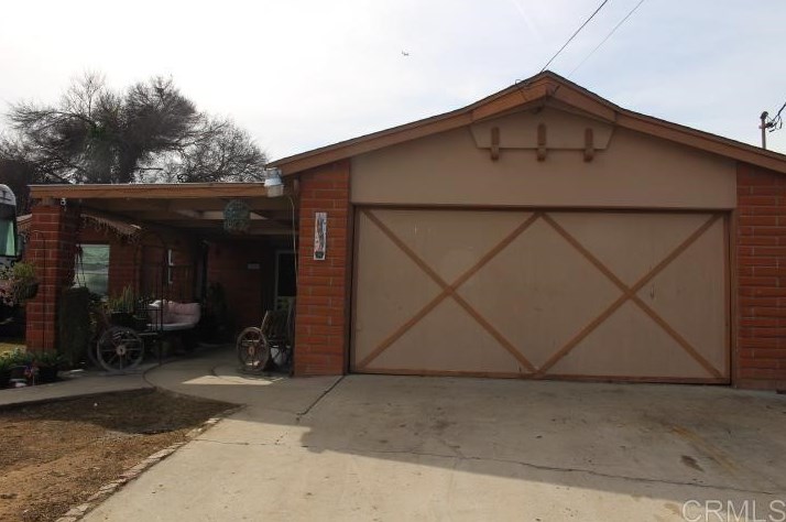 562 Osage St, Spring Valley, CA 91977-5719