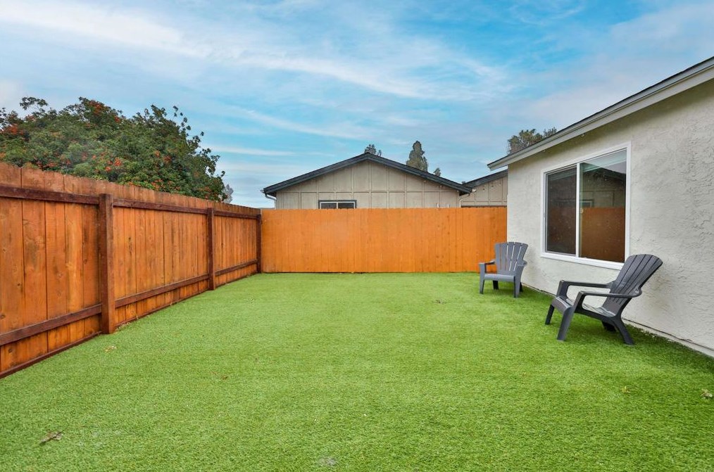 8621 Ian Way, Santee, CA 92071-4469