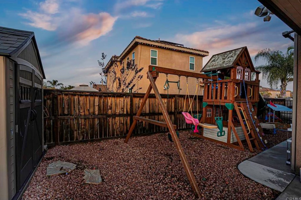 35183 Via Santa Catalina, Winchester CA  92596-8588 exterior