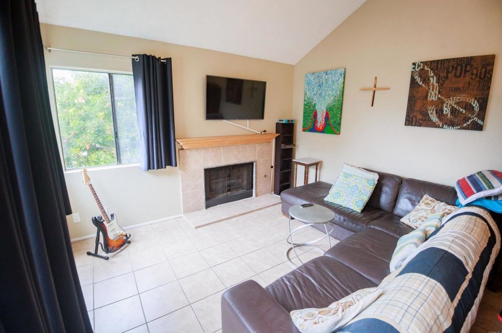 3039 Charwood Ct, Spring Valley CA  91978-1948 exterior