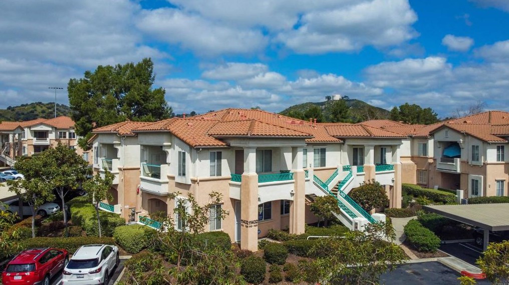 11432 Via Rancho San Diego #119, El Cajon, CA 92019