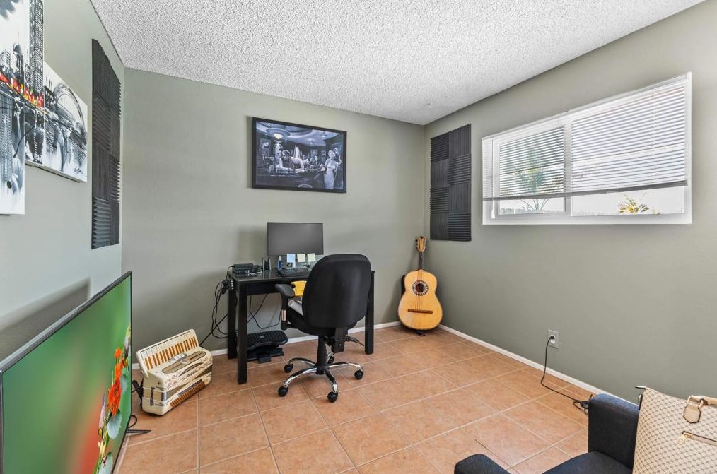 1472 Loma Ln, Chula Vista, CA 91911-5310