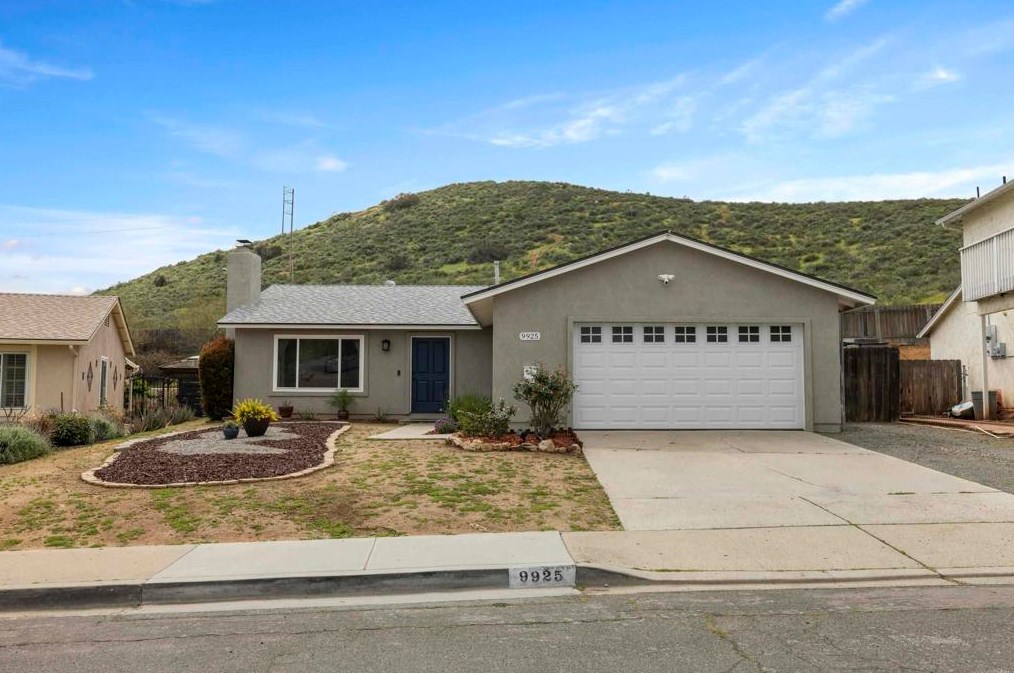 9925 Delphi St, Santee, CA 92071-1955