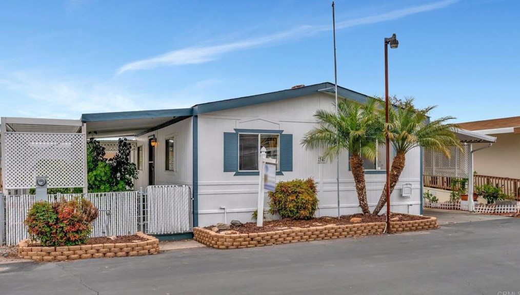 260 E Bradley Ave #34, El Cajon, CA 92021