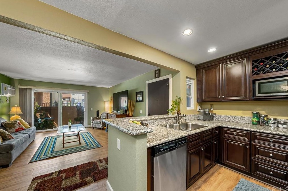 2920 Briarwood Rd #b6, Bonita, CA 91902