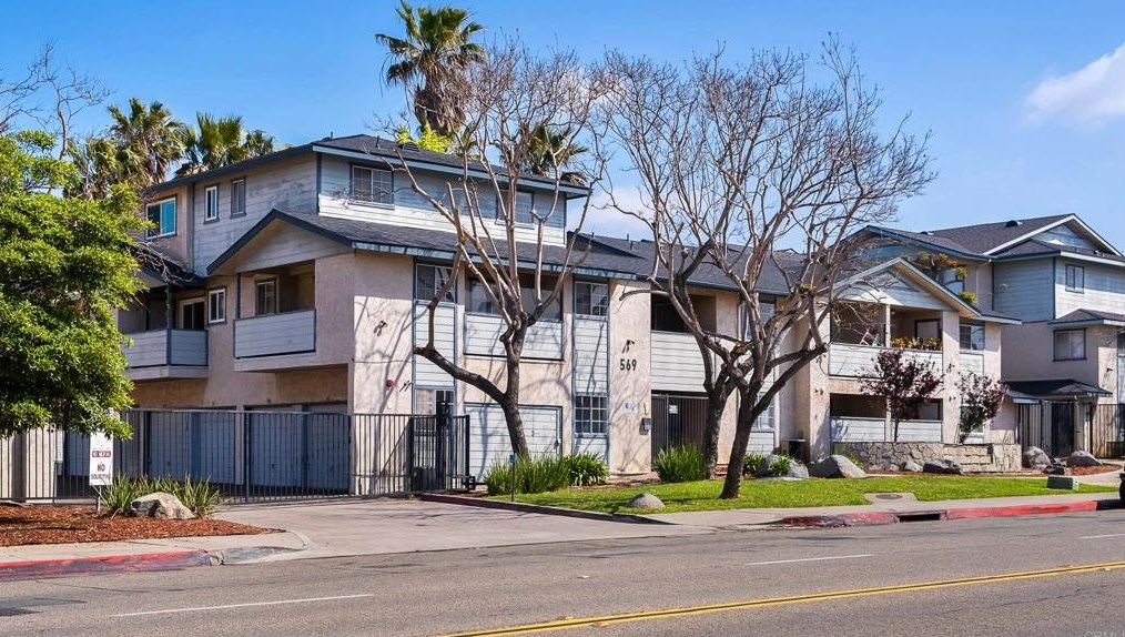 569 E St #20, Chula Vista, CA 91910