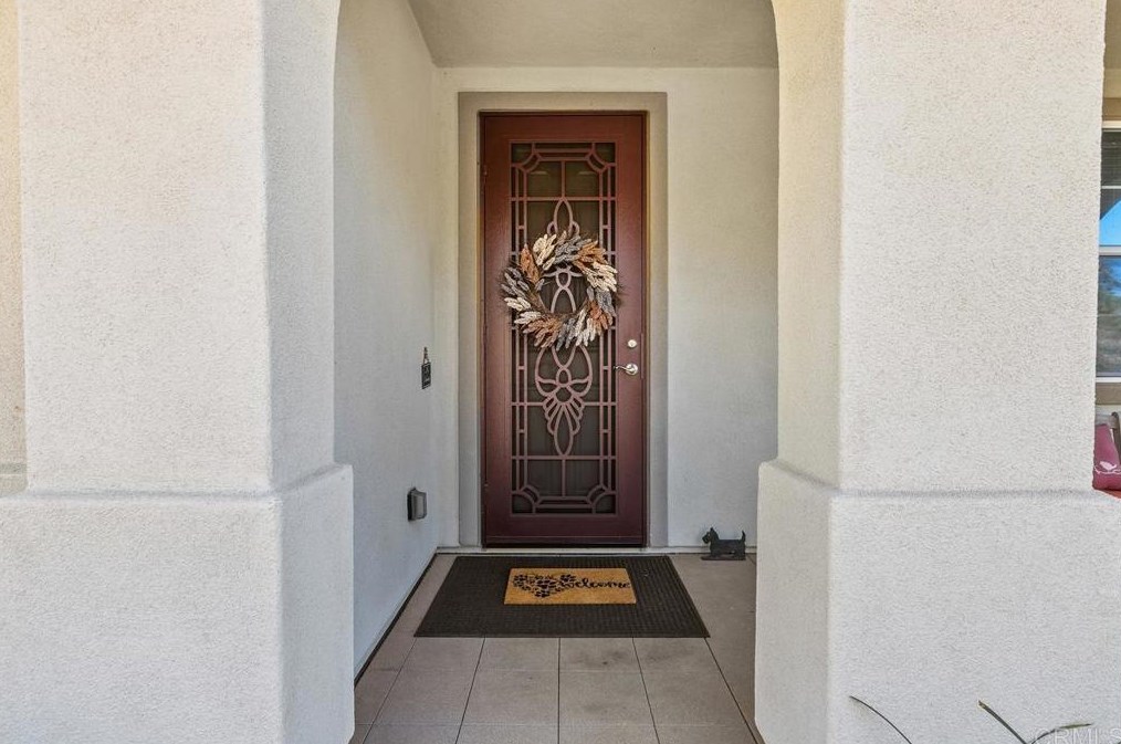 7054 Mariposa St, Santee, CA 92071-5648