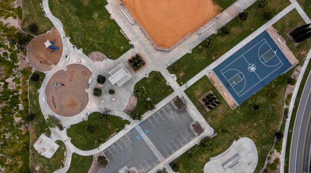 2301 Hummingbird St, Chula Vista CA  91915-2419 exterior