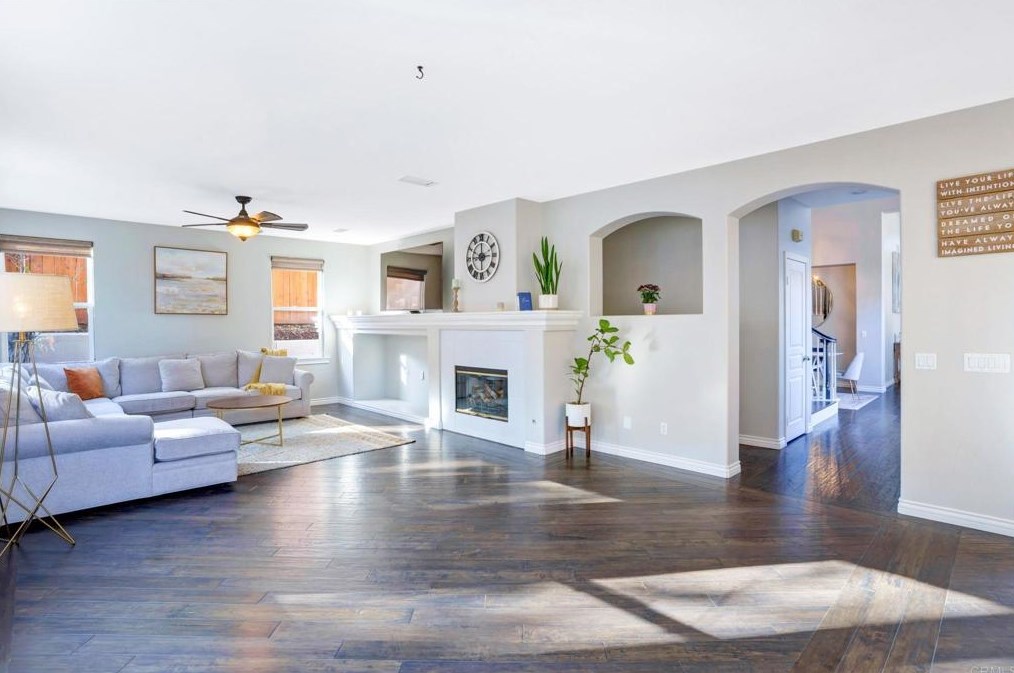 790 Esperanza Pl, Chula Vista CA  91914-2436 exterior