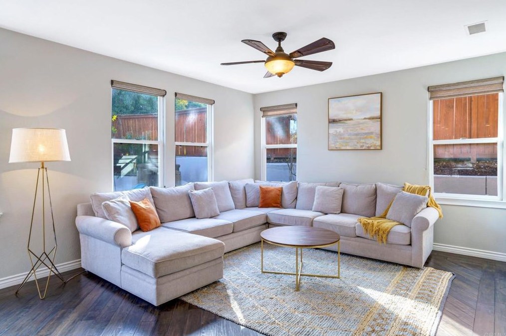 790 Esperanza Pl, Chula Vista CA  91914-2436 exterior