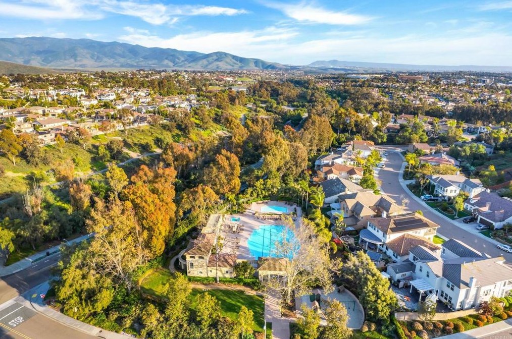 790 Esperanza Pl, Chula Vista CA  91914-2436 exterior