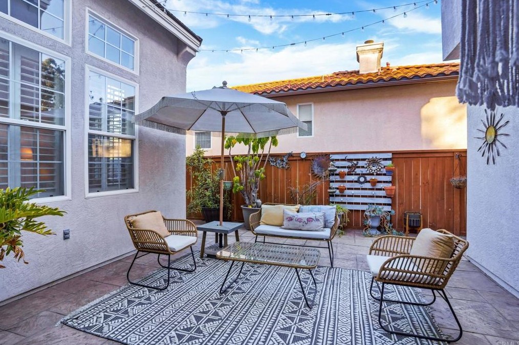 790 Esperanza Pl, Chula Vista CA  91914-2436 exterior