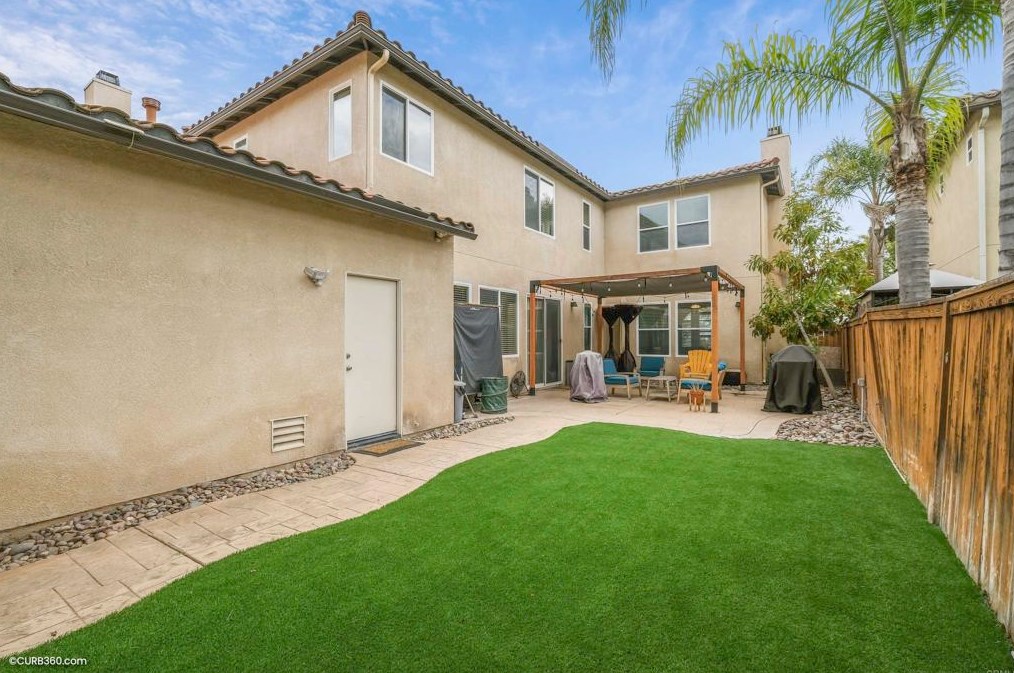 1511 Magdalena Ave, Chula Vista CA  91913-3909 exterior