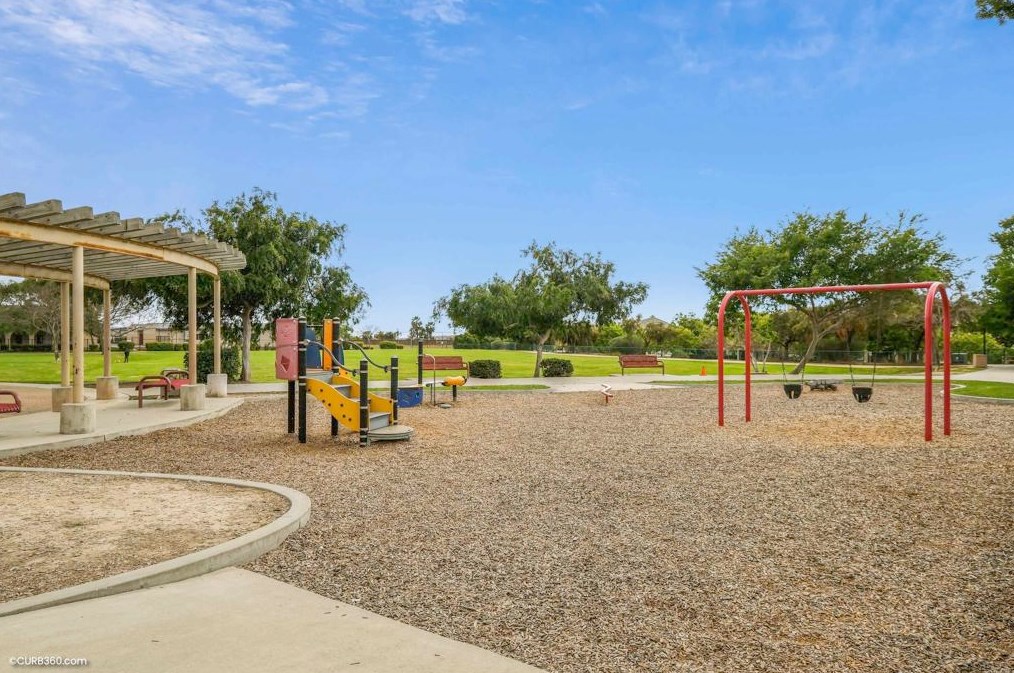 1511 Magdalena Ave, Chula Vista CA  91913-3909 exterior