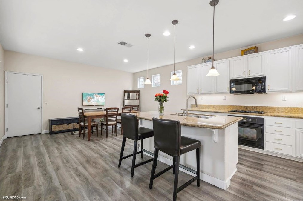 1511 Magdalena Ave, Chula Vista CA  91913-3909 exterior