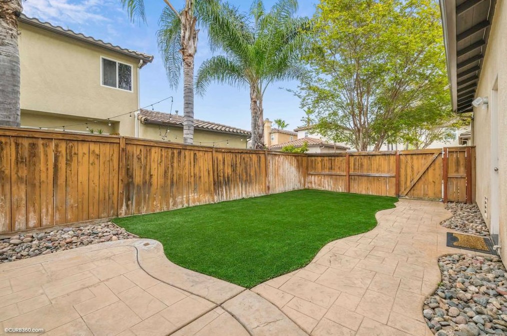 1511 Magdalena Ave, Chula Vista CA  91913-3909 exterior