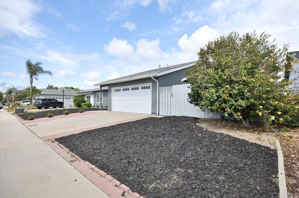 646 Mariposa Cir, Chula Vista, CA 91911-2511